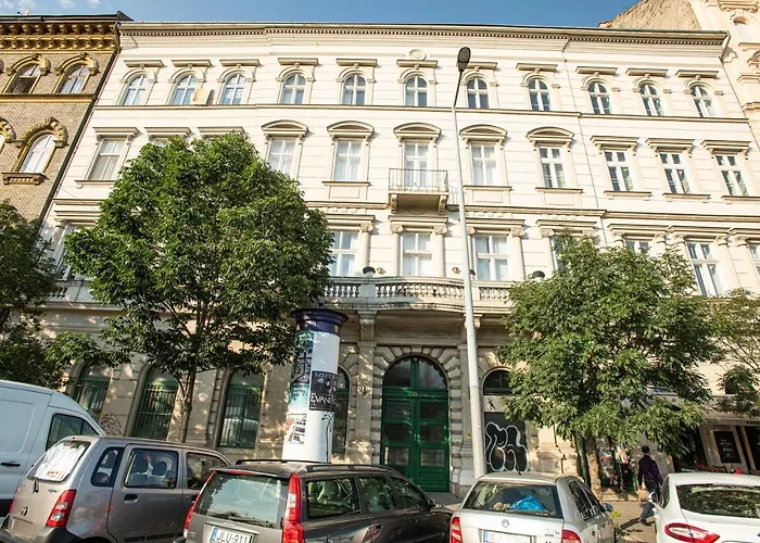 Danube Riverside Designer Apartment In City Center