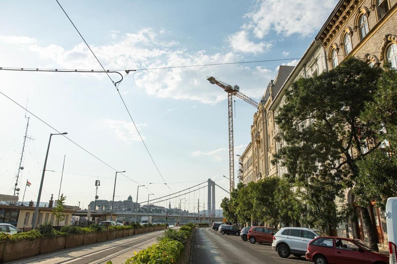 Appartamento Danube Riverside Designer In Center
